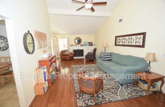 2474 PARKWAY DR Gallery 3