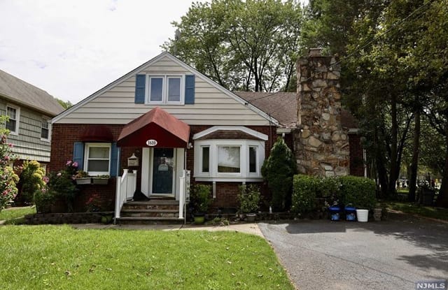 16-10  Berdan Avenue - 16-10 Berdan Avenue, Fair Lawn, NJ 07410