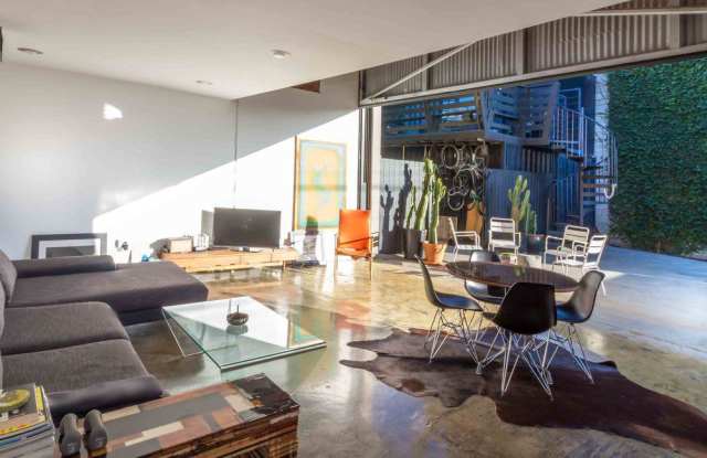 2304 ZENO Place Gallery 2
