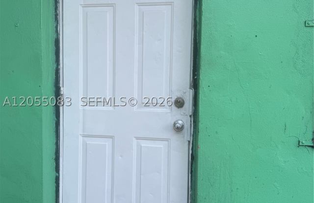 1757 NW 47th Ter Gallery 2