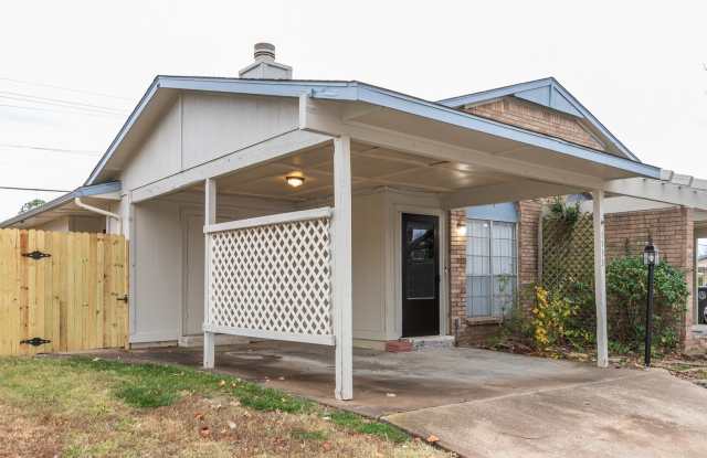2 Bed | 1.5 Bath East Tulsa with Spacious Back yard! photos photos 2 Bed | 1.5 Bath East Tulsa with Spacious Back yard! photos photos