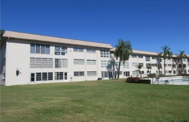 1303 S HERCULES AVENUE - 1303 South Hercules Avenue, Clearwater, FL 33764