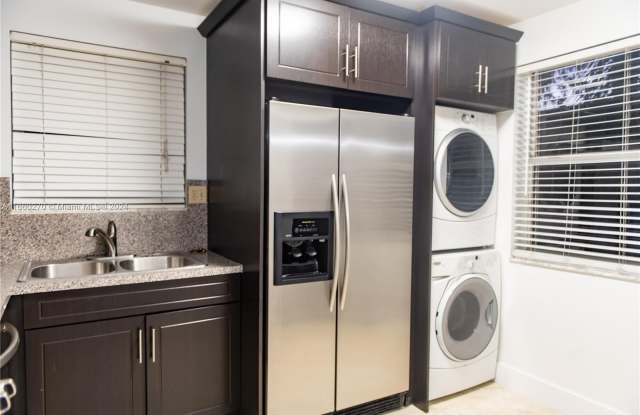 11201 SW 13th St - 11201 Southwest 13th Street, Pembroke Pines, FL 33025