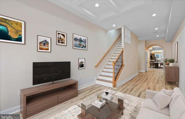 919 STILES Street Gallery 2