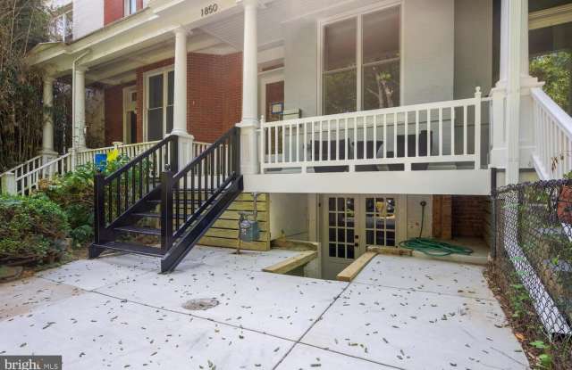 1850 INGLESIDE TER NW #2 Gallery 2