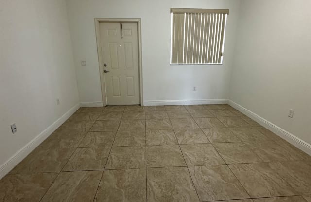 18230 NW 59th Ave, 206 photos photos