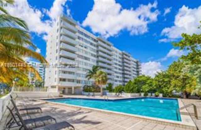 7545 East Treasure Drive photos photos