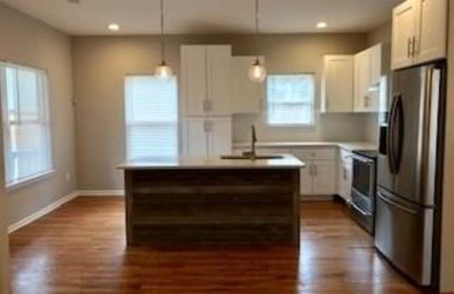 1608 OLYMPIAN Circle SW Gallery 4