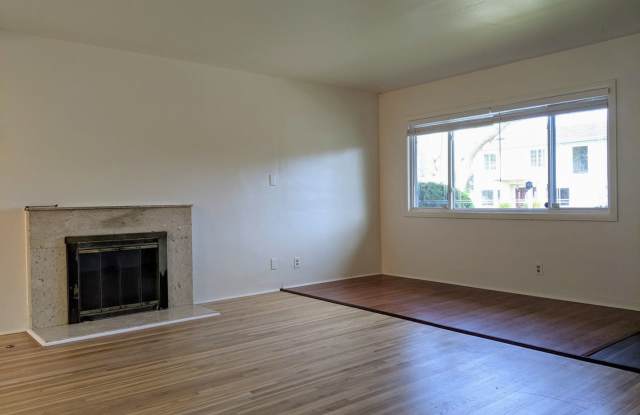 4561 Elm Avenue Gallery 3