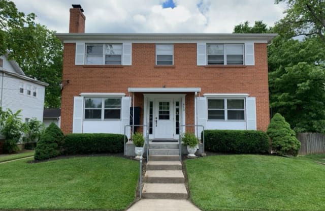 613 Pike St - 613 Pike Street, Milford, OH 45150