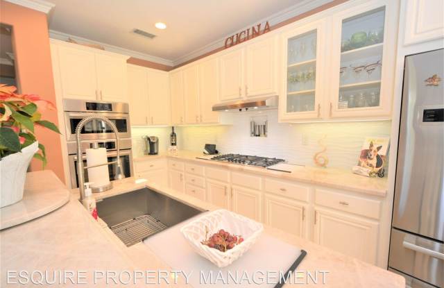 4148 MOUNTAIN CREEK DR Gallery 4