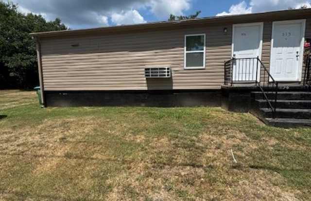 513 E PENNSYLVANIA AVE - 513 East Pennsylvania Avenue, Bessemer City, NC 28016