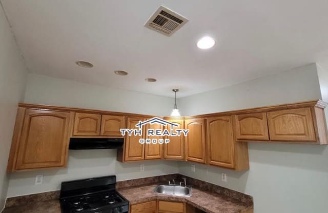 116 Seymour Ave 1 - 116 Seymour Avenue, Newark, NJ 07108
