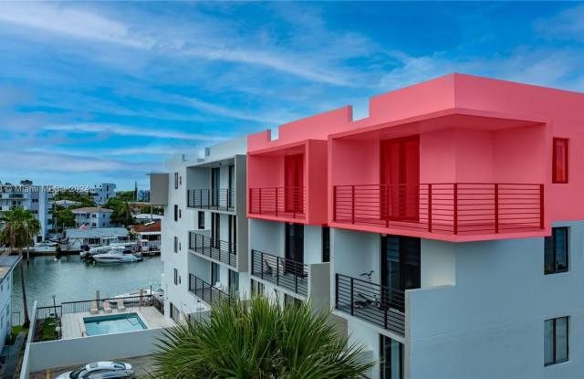 8100 Byron Ave photos photos