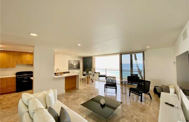 1585 S Coast Gallery 2