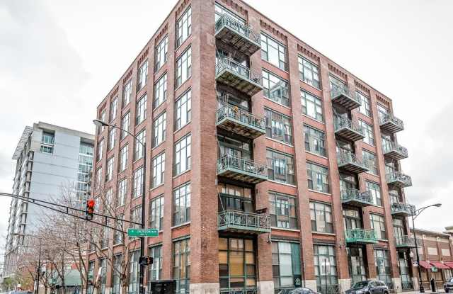 701 W Jackson Boulevard unit: 402B - 701 West Jackson Boulevard, Chicago, IL 60661