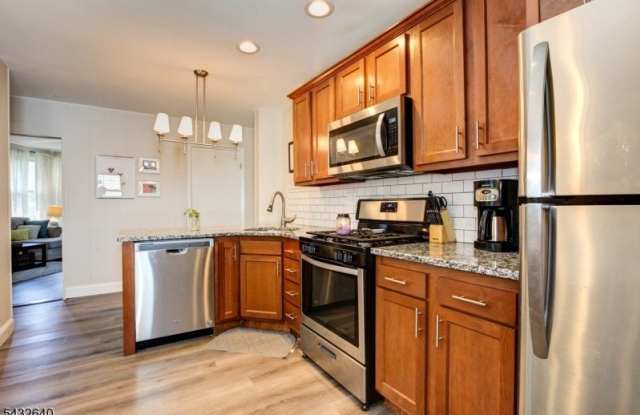 46 Hazelwood Rd photos photos