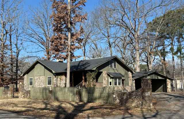 Brookwood Village Gallery 1