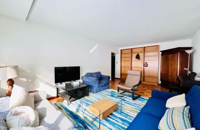 4200 CATHEDRAL Avenue NW unit: 114 photos photos