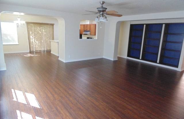 14802 BENDING PT Gallery 4