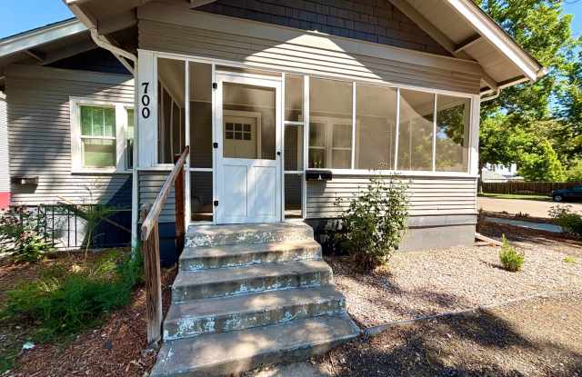 Charming Duplex in Prime Fort Collins Location- Available May 1st! photos photos