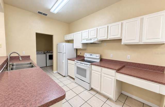 5001 SUNRIDGE PALMS Drive Gallery 3