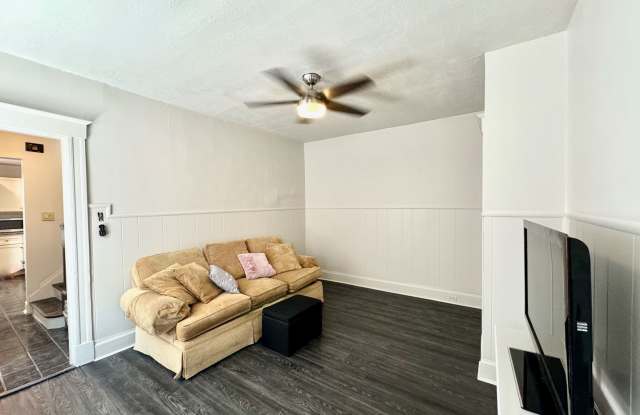 5 Bed/2 Bath on Stratford Ave Mins. from UC Campus for Only $750/pp ($3750/mo) Gallery 4