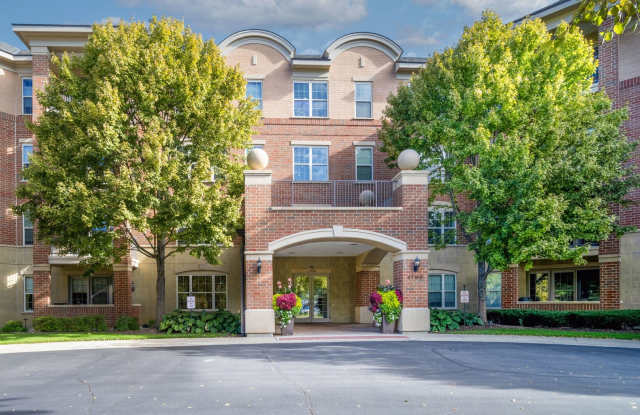 2700 SUMMIT Drive - 2700 Summit Drive, Glenview, IL 60025 2700 SUMMIT Drive - 2700 Summit Drive, Glenview, IL 60025