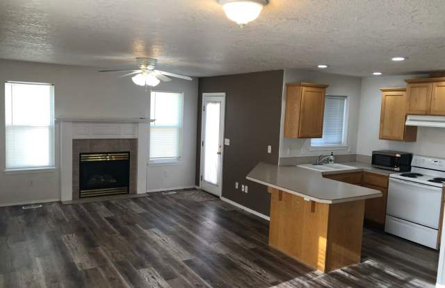 Your Cozy Boise Retreat Awaits! 3bd, 2.5b Home for Rent. photos photos