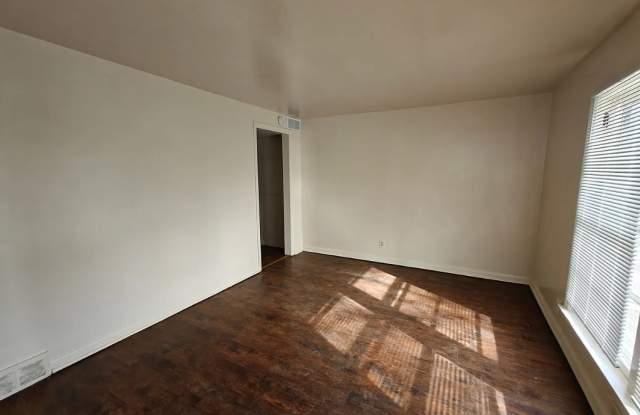 8859 Snowhill Court Gallery 2