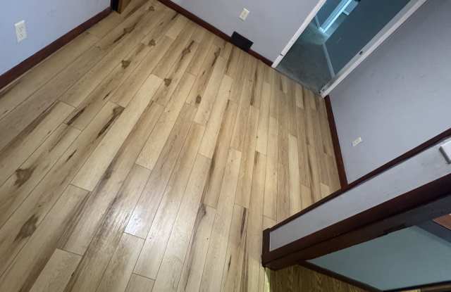 96 Ziegler Ave photos photos