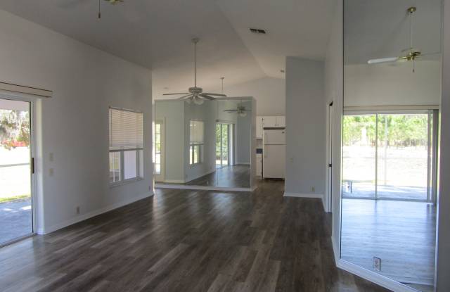 8826 Kilmer Way Gallery 4