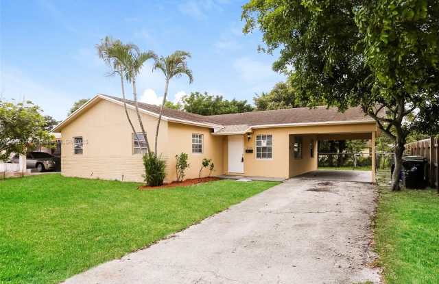 2740 SW 7th St - 2740 Southwest 7th Street, Fort Lauderdale, FL 33312