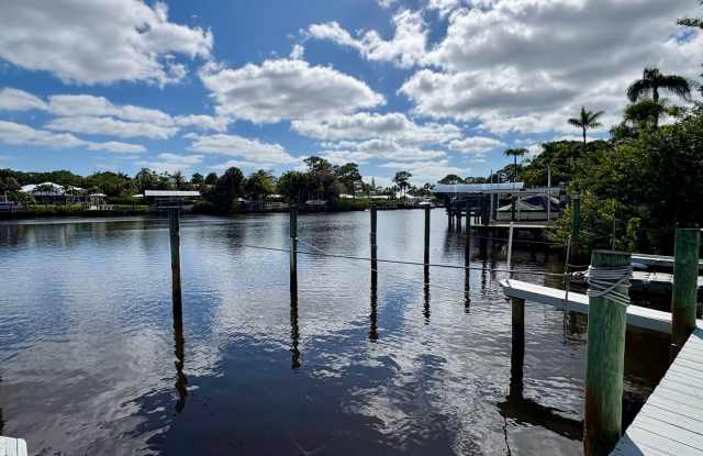 WATERFRONT 2/2 Condo in Stuart photos photos