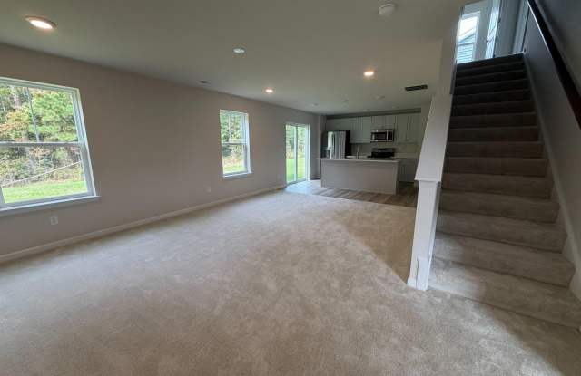 691 R WILSON Loop Gallery 4