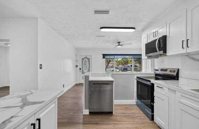 540 NE 61st Street, Oakland Park, FL 33334 - 1936 Gallery 4