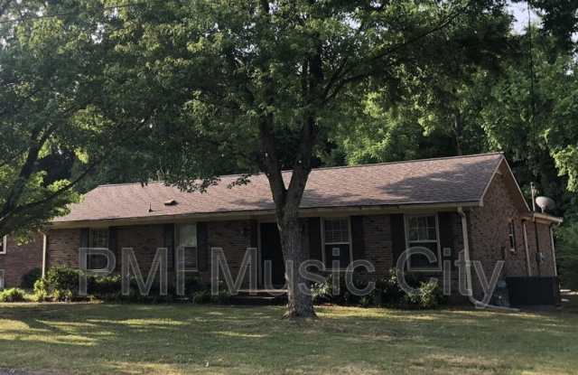 7229 Green Meadows Ln Gallery 1