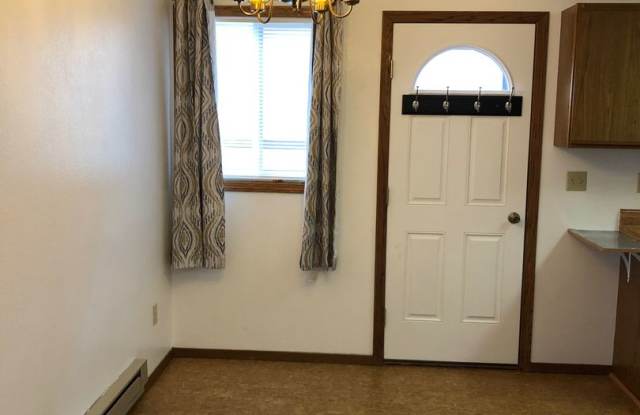 2 bedroom, 2 bath single-family home Gallery 4