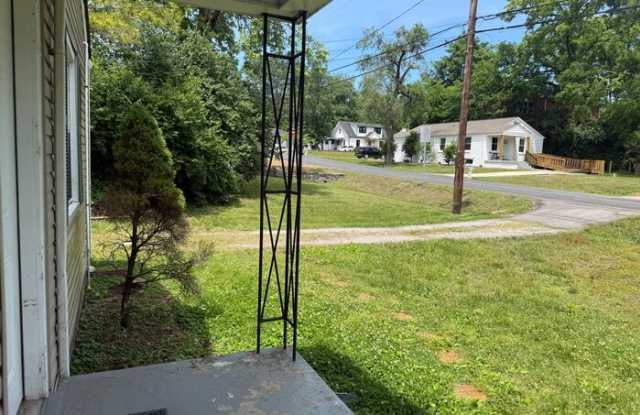 1300 Cardinal Avenue Gallery 3