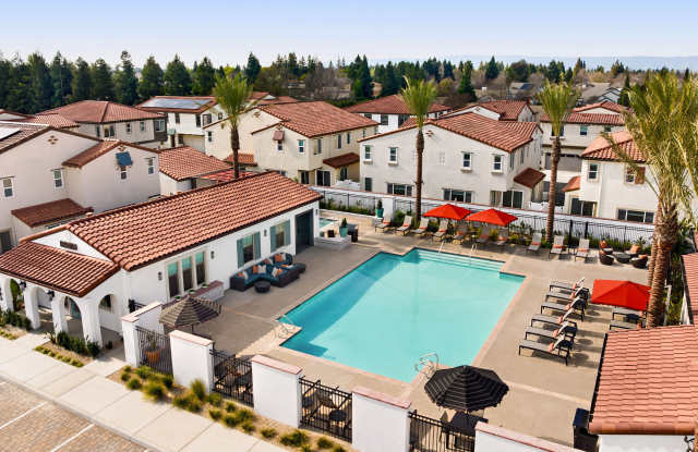 Independence in Dixon photos photos