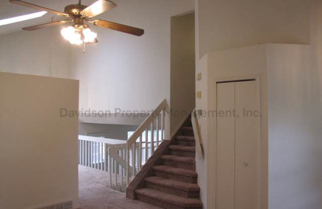 Charming 3 Bedroom House in Northeast Colorado Springs Gallery 4