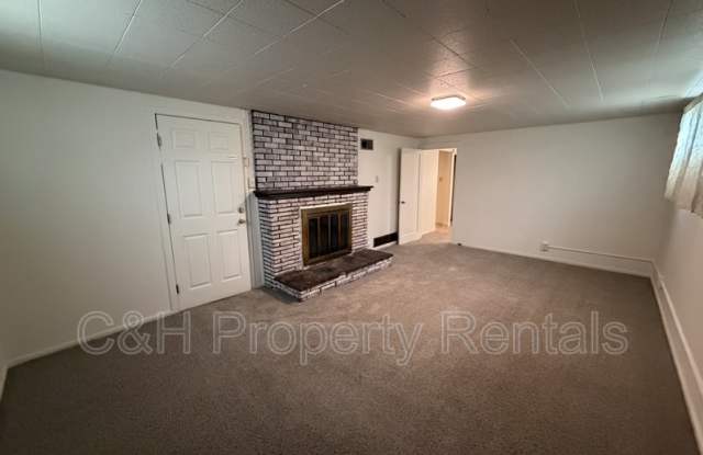 1014 4th Street West - 2 Gallery 3