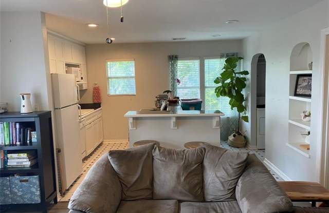 5610 Vickery Boulevard Gallery 3