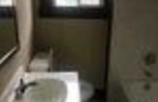 1433 Charles St. Gallery 2