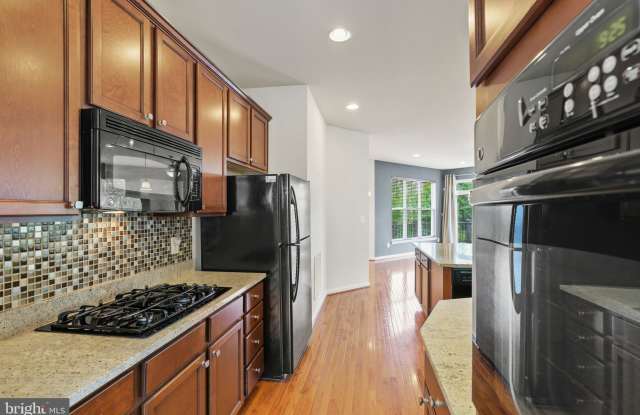 23457 TWIN FALLS TERRACE Gallery 4
