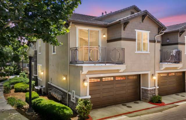 Quiet Home with Stunning Mountain Views photos photos