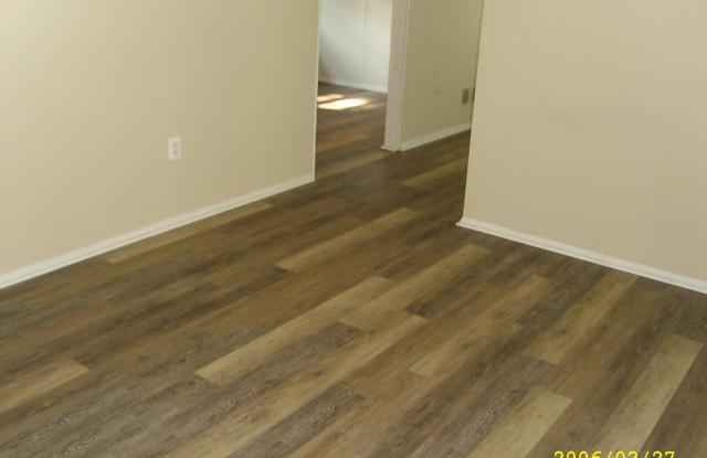 704 CHAPELGATE DR #704 Gallery 4