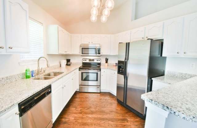 2592 Boulder Hill Court SE Gallery 2