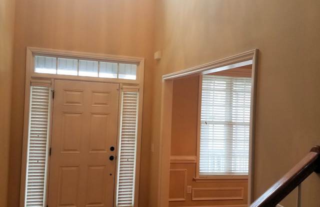 Great home in popular Clemmons Gallery 4