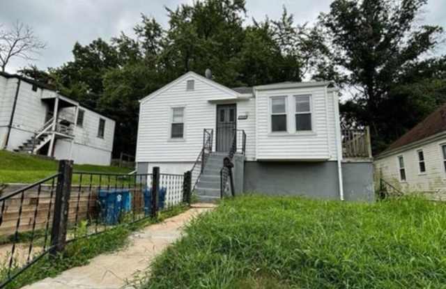 8804 Tyrell Drive - 8804 Tyrell Drive, Jennings, MO 63136